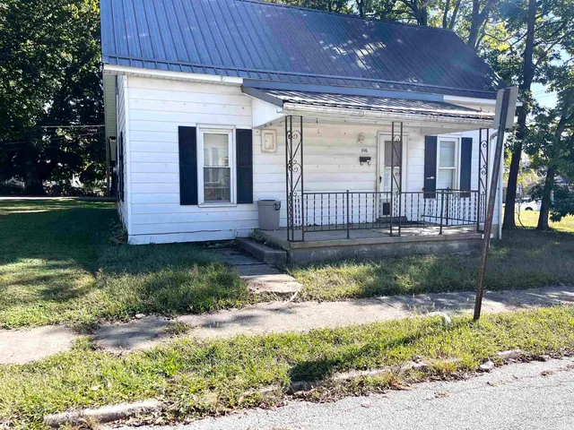 $80,000 | 106 Northeast 10th Street, Washington, IN 47501