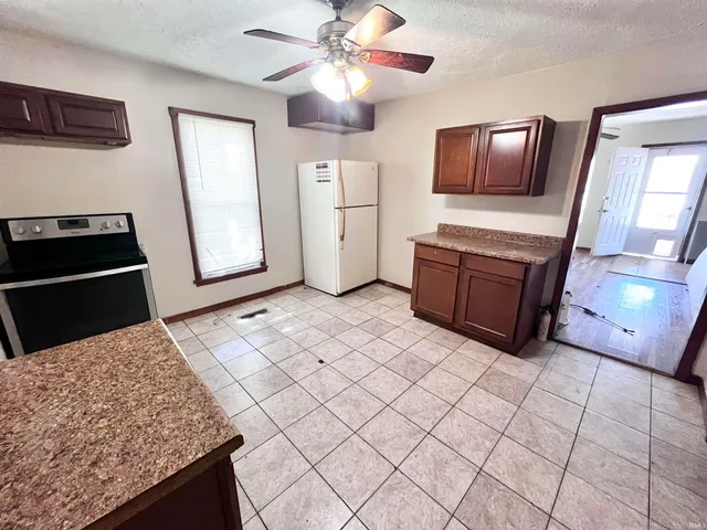 $80,000 | 106 Northeast 10th Street, Washington, IN 47501