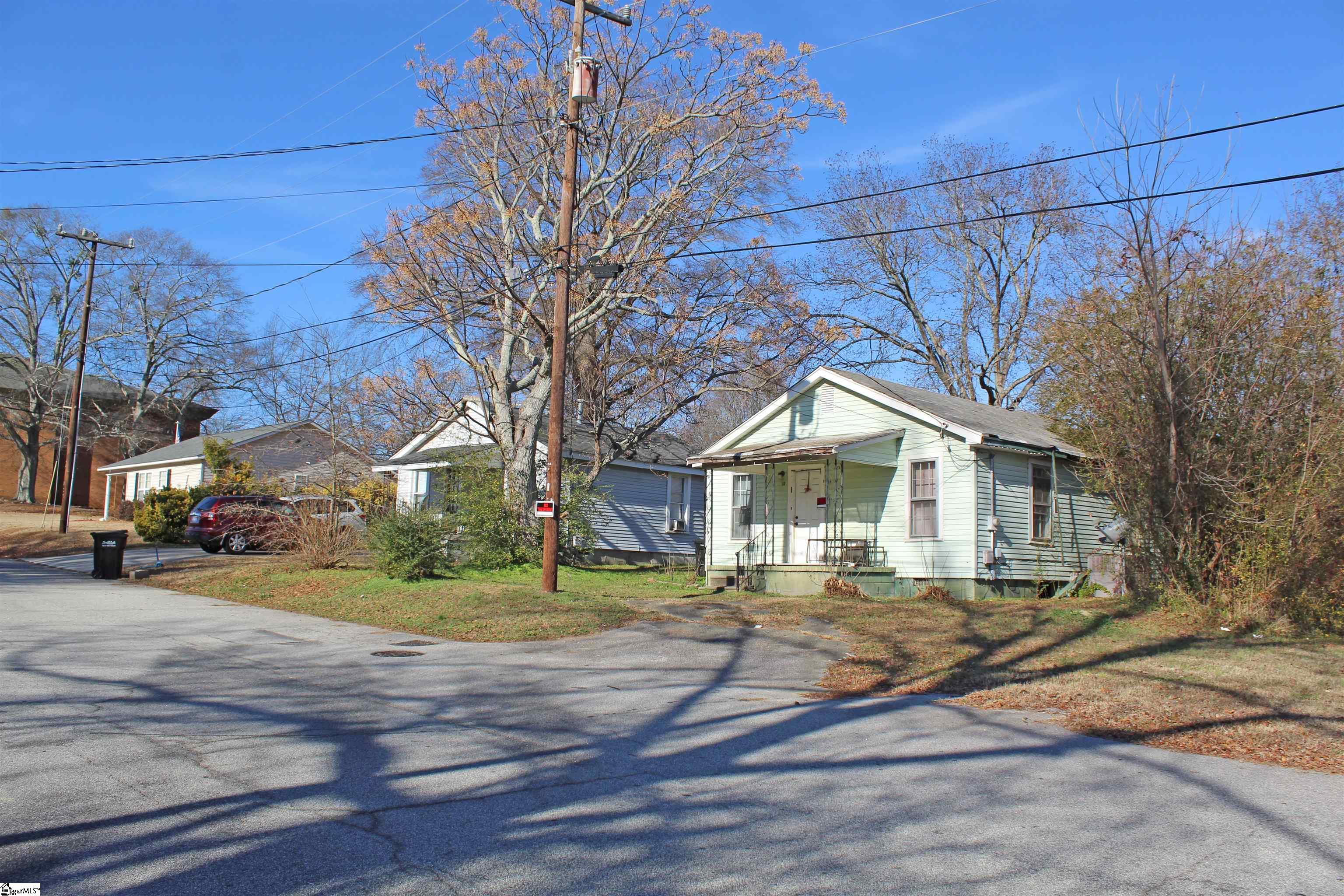 103 Moore Street Simpsonville, SC 29681 - Photo 3 of 9