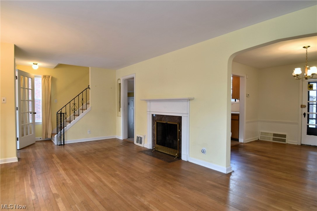 3562 Radcliffe Road Cleveland Heights, OH 44121 - Photo 3 of 30