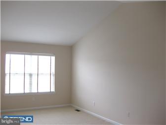 21 York Road West Windsor, NJ 08550 - Photo 6 of 12 Bedroom - Main