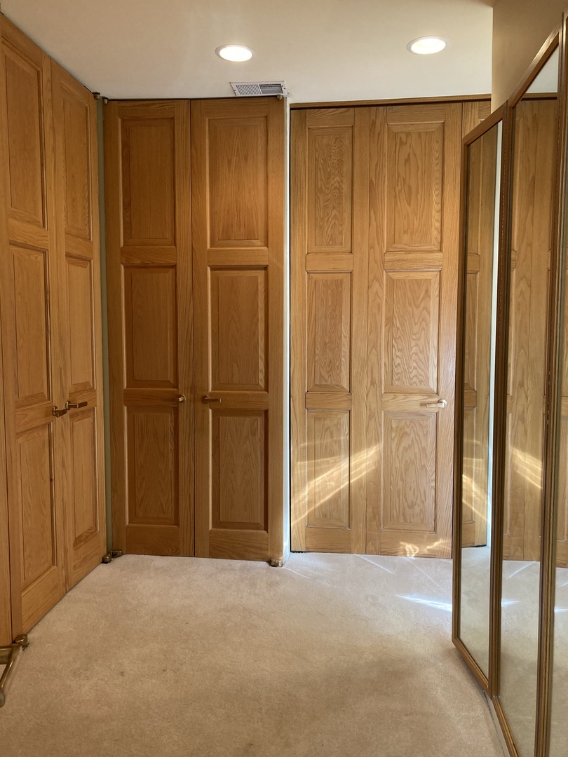 29 East Scott Street Chicago, IL 60610 - Photo 5 of 21 a view of entryway with wooden walls