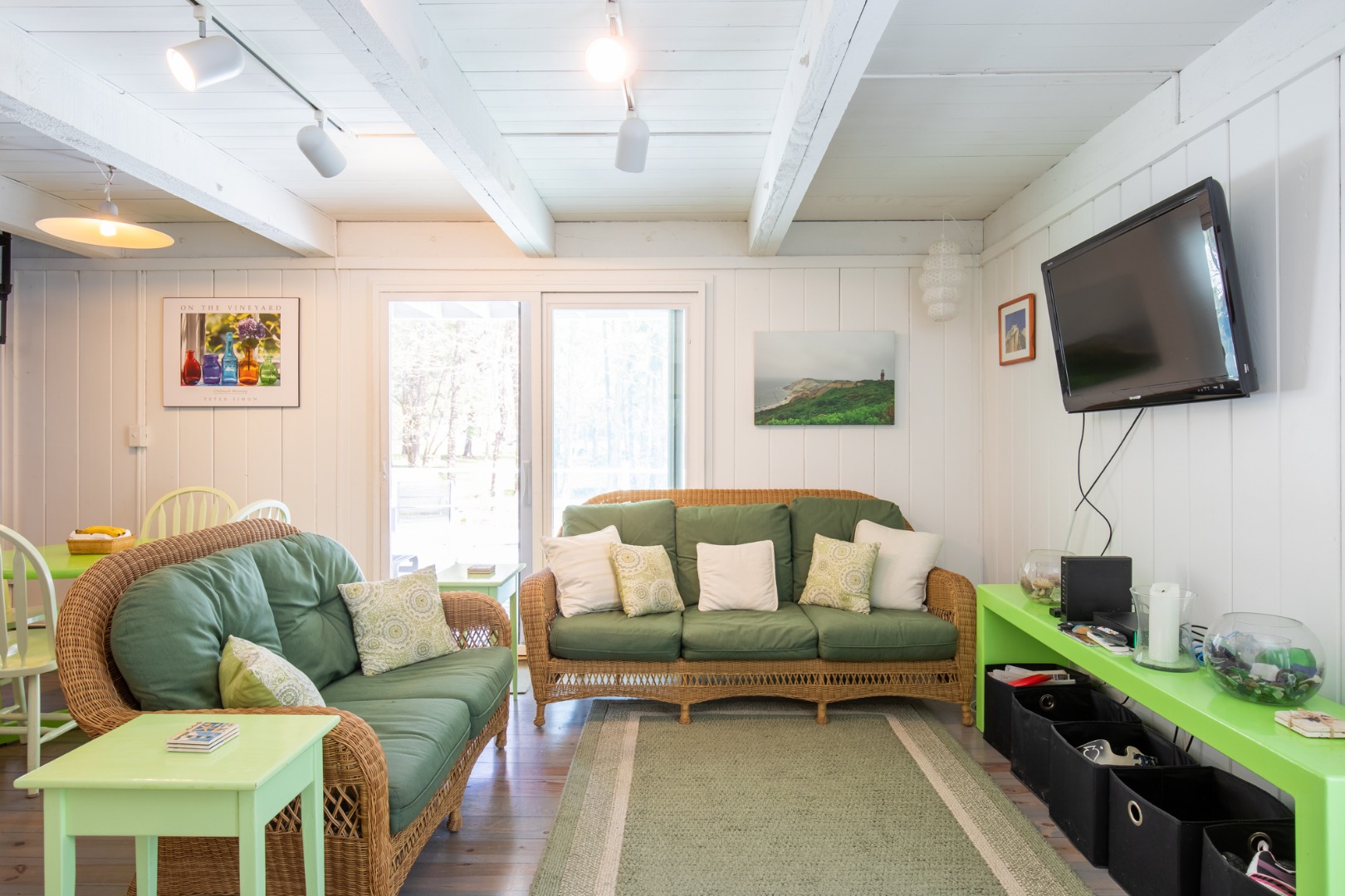 18 Pulpit Rock Road Oak Bluffs, MA 02557 - Photo 8 of 22 Gallery Image 8