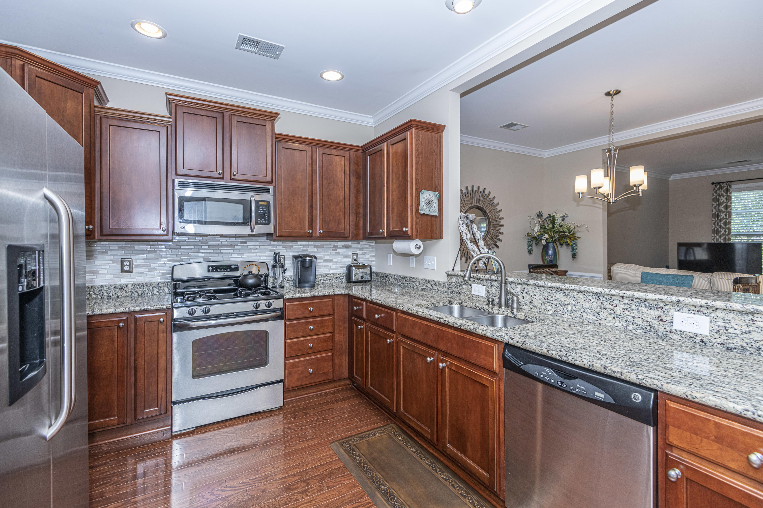 4041 Conant Road Mount Pleasant, SC 29466 - Photo 5 of 58 Kitchen
