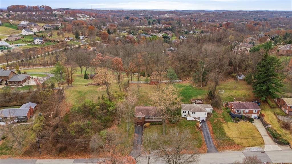 2725 Locust Drive Pittsburgh, PA 15241 - Photo 36 of 40 an aerial view of residential house with outdoor space
