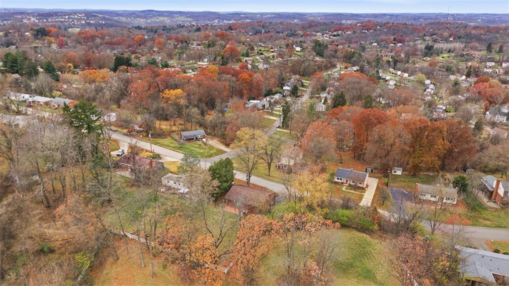 2725 Locust Drive Pittsburgh, PA 15241 - Photo 38 of 40 an aerial view of residential houses with outdoor space