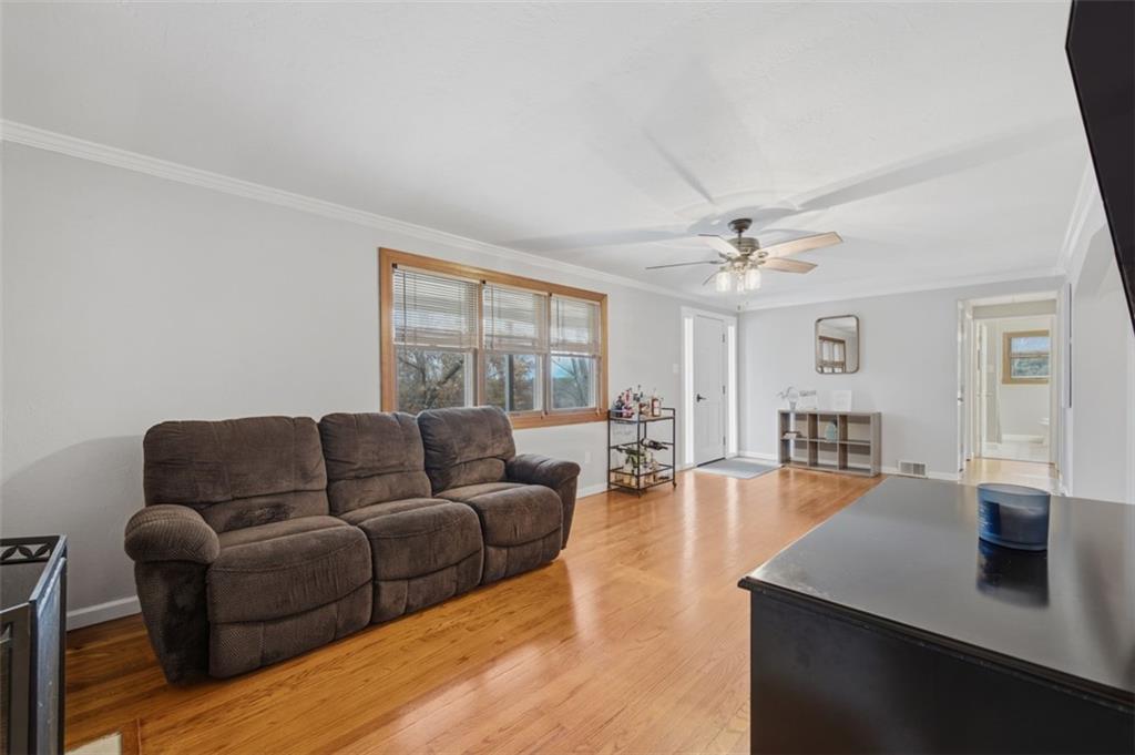 2725 Locust Drive Pittsburgh, PA 15241 - Photo 4 of 40 a living room with furniture and a large window