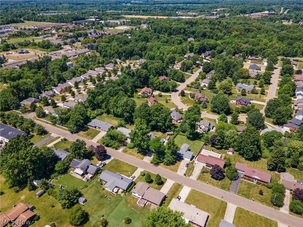 1140 Spring Ridge Circle Alliance, OH 44601 - Photo 5 of 14 Gallery Image 5