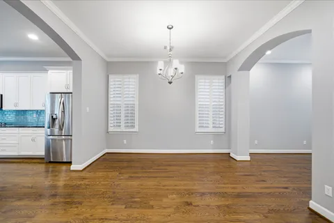 $529,900 | 4926 Ella Boulevard, Houston, TX 77018