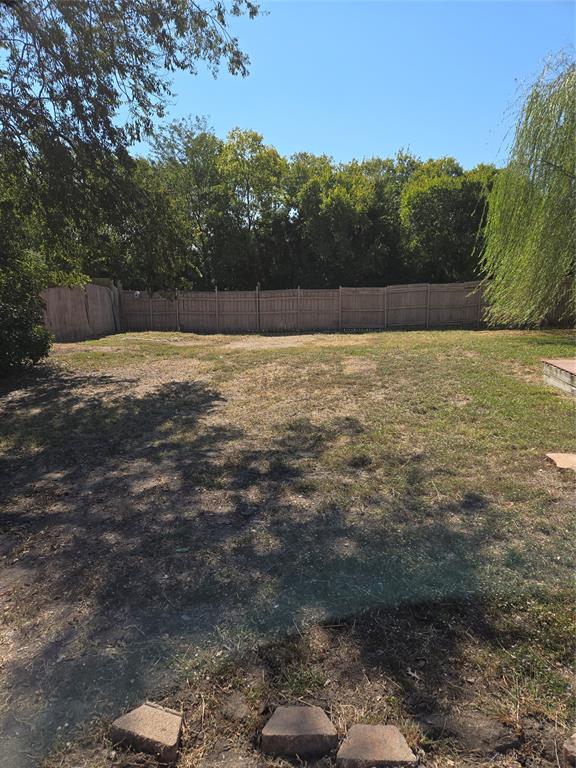 4825 Bobtown Road Garland, TX 75043 - Photo 6 of 16