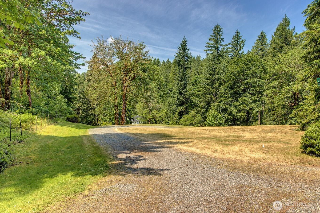2829 Lake Langlois Road Northeast Carnation, WA 98014 - Photo 27 of 39 Gallery Image 27