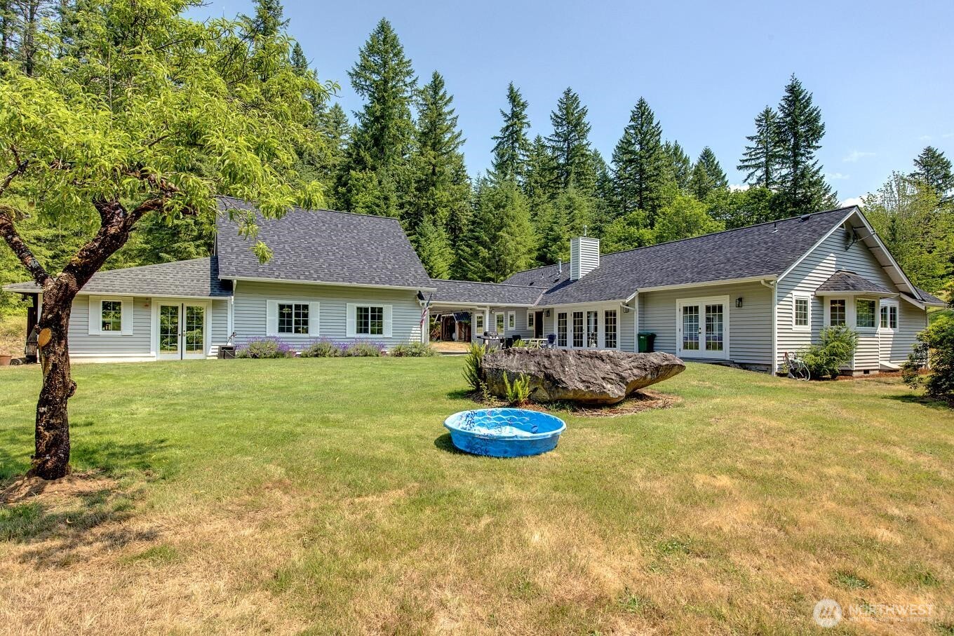 2829 Lake Langlois Road Northeast Carnation, WA 98014 - Photo 3 of 39 Gallery Image 3
