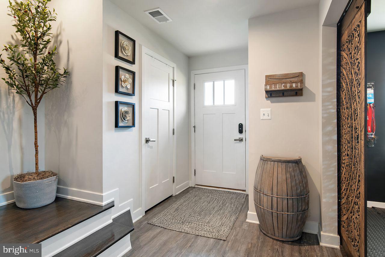 123 Swanson Creek Terrace Laurel, MD 20708 - Photo 4 of 42