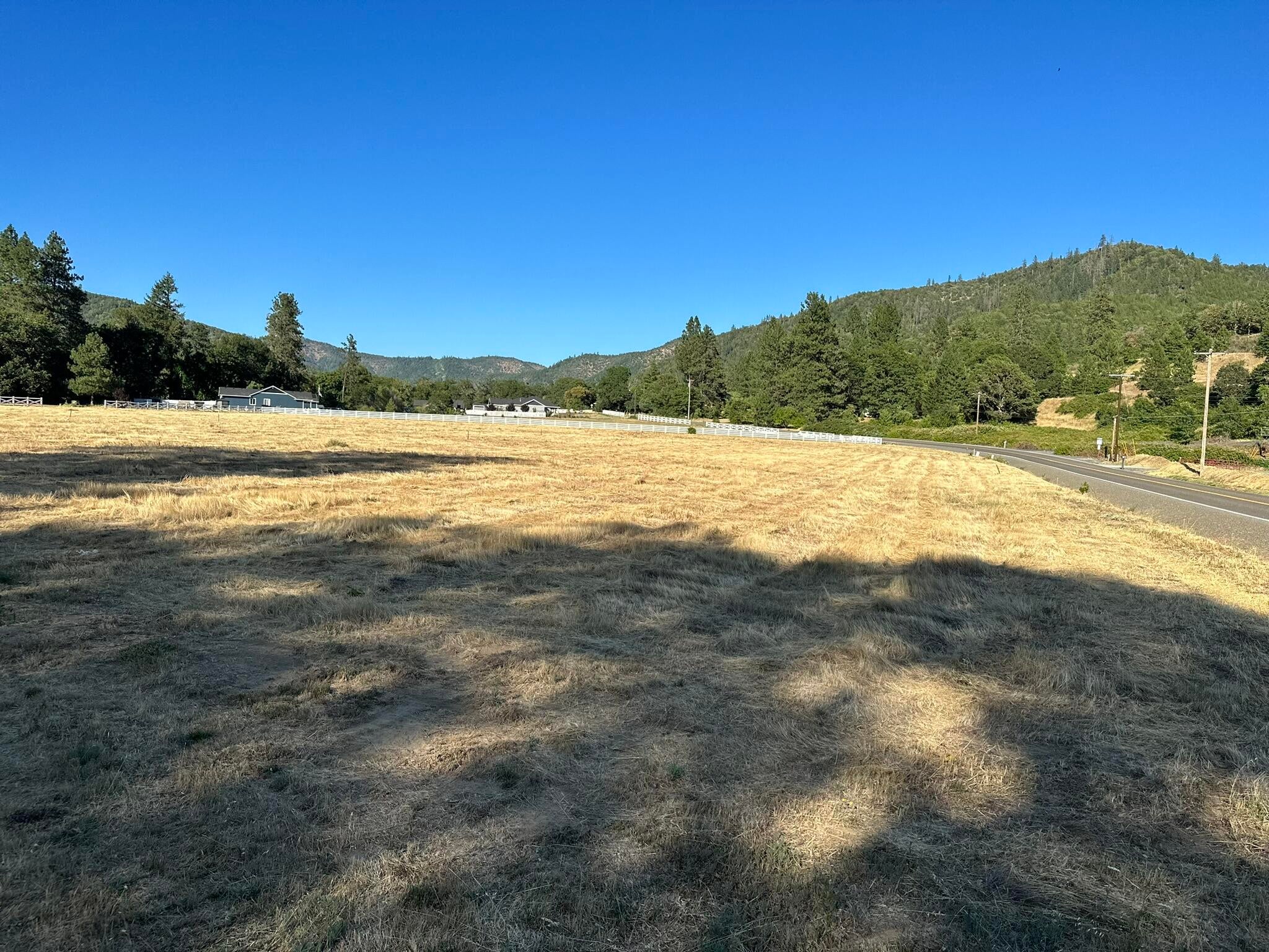 293 Blue Ridge Court Rogue River, OR 97537 - Photo 6 of 9 6