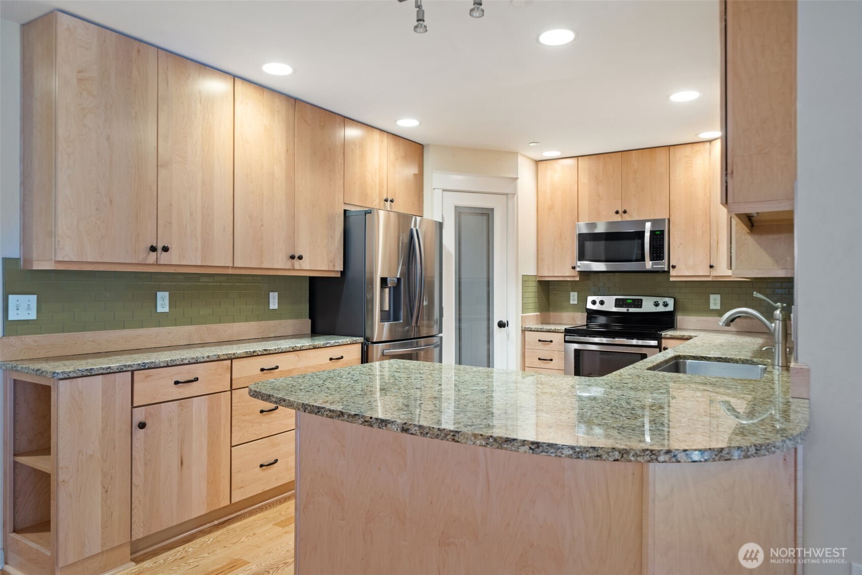 321 East Soderberg Road, Unit D12 Allyn, WA 98524 - Photo 15 of 37 Gallery Image 15