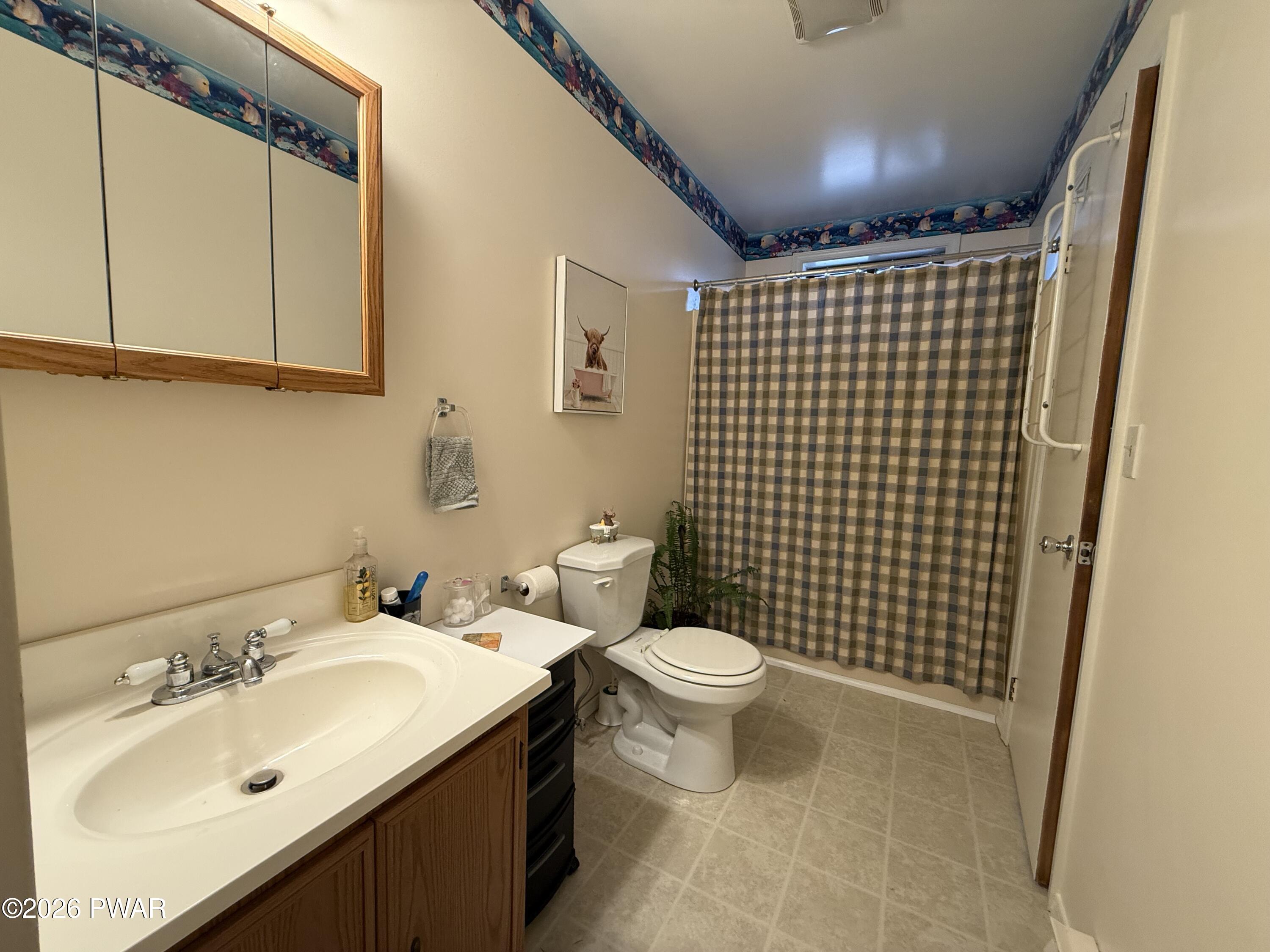 222 Bindale Road Tamiment, PA 18371 - Photo 23 of 33