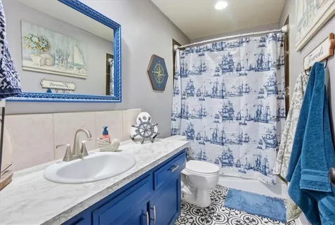 $375,000 | 14120 South Cottonwood Drive, Olathe, KS 66062