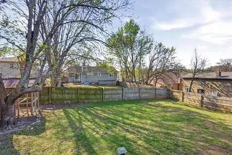 $375,000 | 14120 South Cottonwood Drive, Olathe, KS 66062