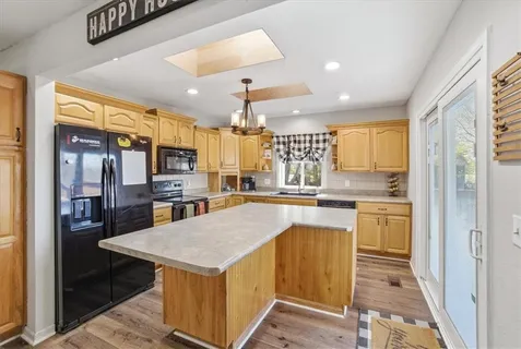 $375,000 | 14120 South Cottonwood Drive, Olathe, KS 66062