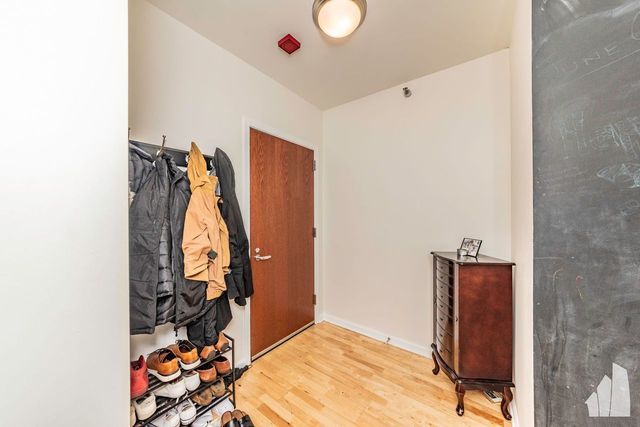 1255 South State Street, Unit 901 Chicago, IL 60605 - Photo 2 of 11