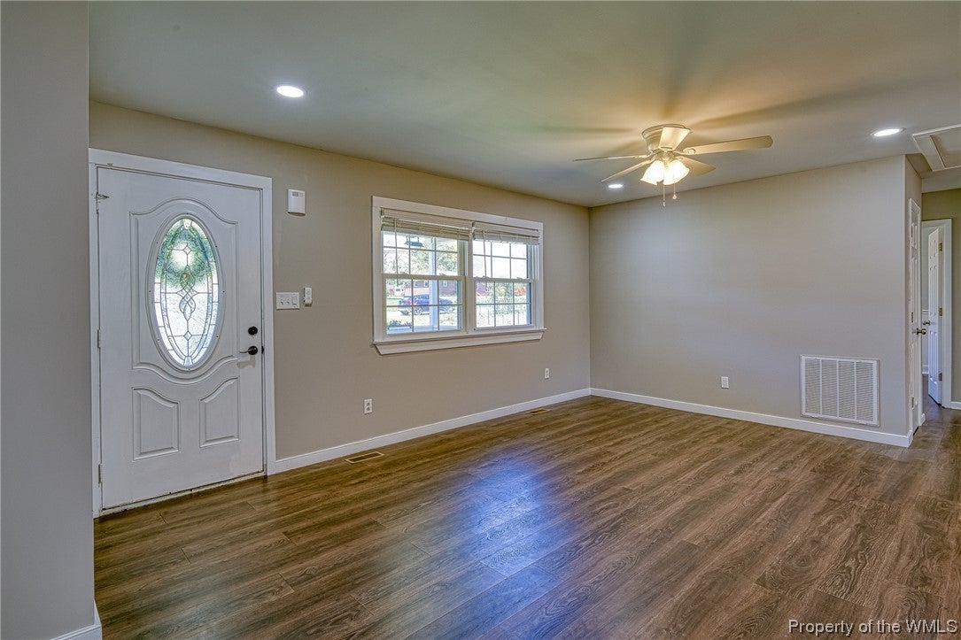 810 Showalter Road Yorktown, VA 23692 - Photo 11 of 26 Gallery Image 11