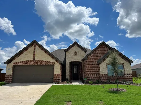 $2,695 | 684 Avalon Drive, Waxahachie, TX 75165