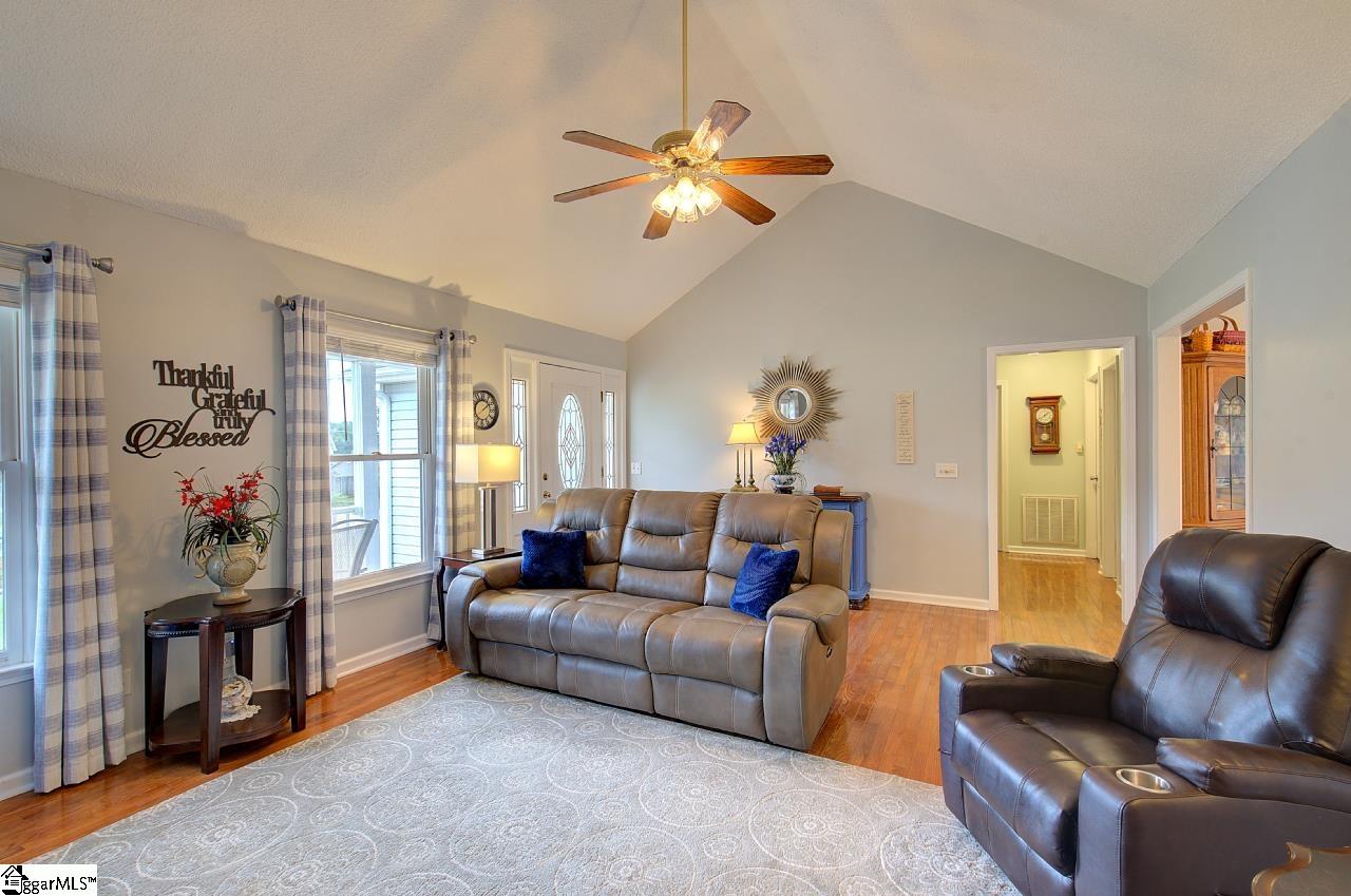 3 Fairview Road Greer, SC 29651 - Photo 14 of 50