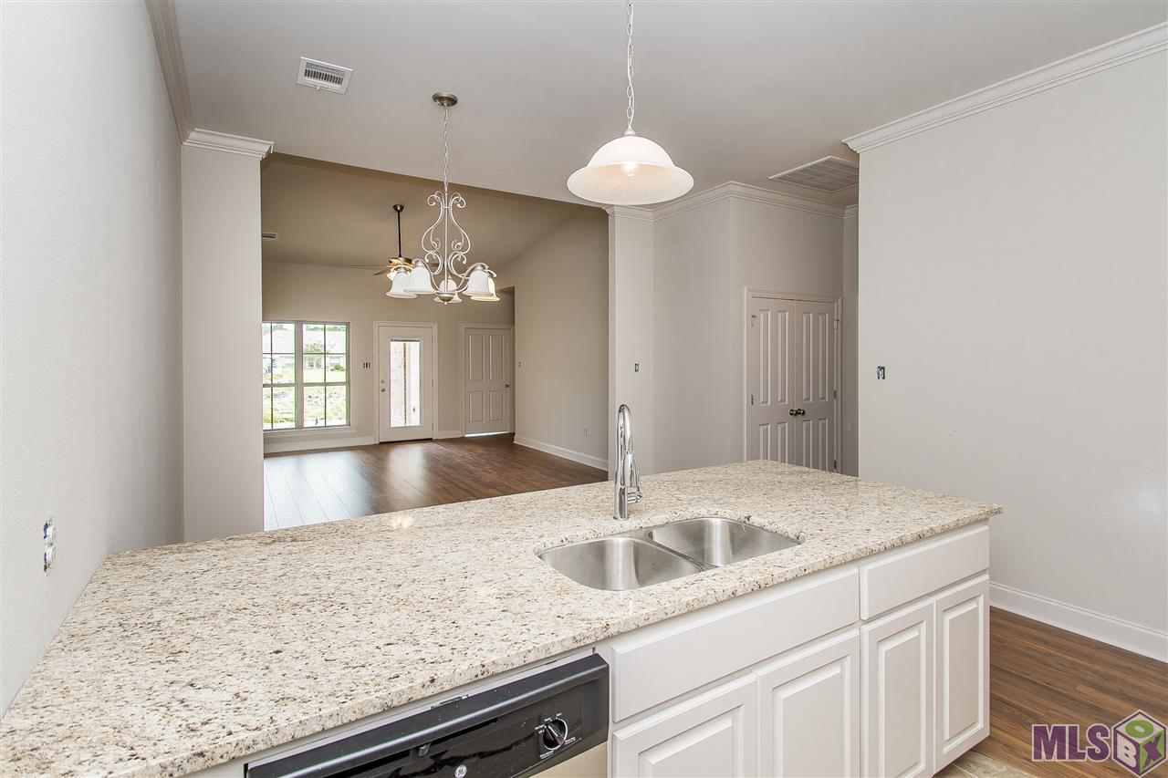 11541 Cottageview Lane, Unit 11A Baton Rouge, LA 70816 - Photo 10 of 39 Gallery Image 10