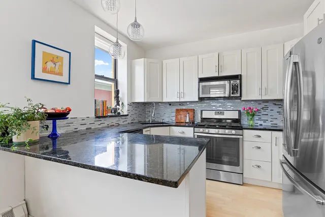 $1,240,000 | 205 15th Street, Unit A1 | Park Slope