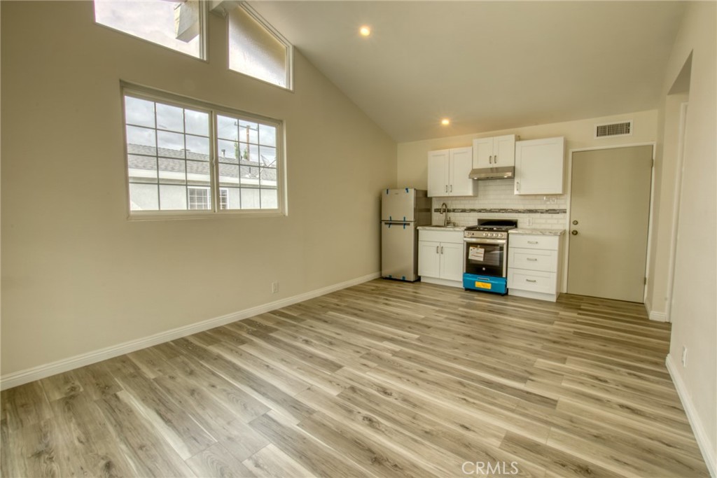 24220 Censor Avenue, Unit A Harbor City, CA 90710 - Photo 8 of 10