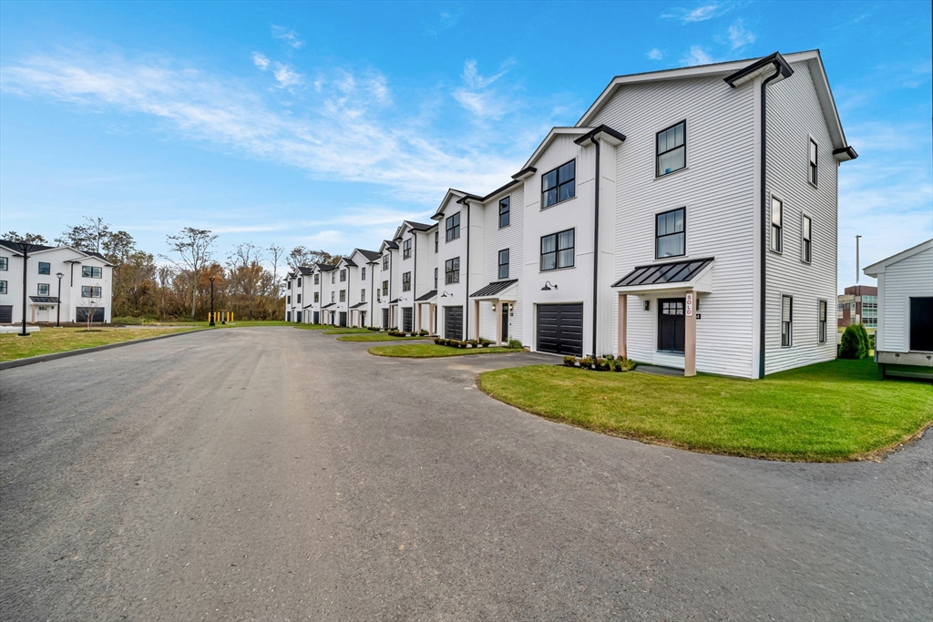 32 Birch Brook Road, Unit 14 Lynn, MA 01905 - Photo 34 of 39