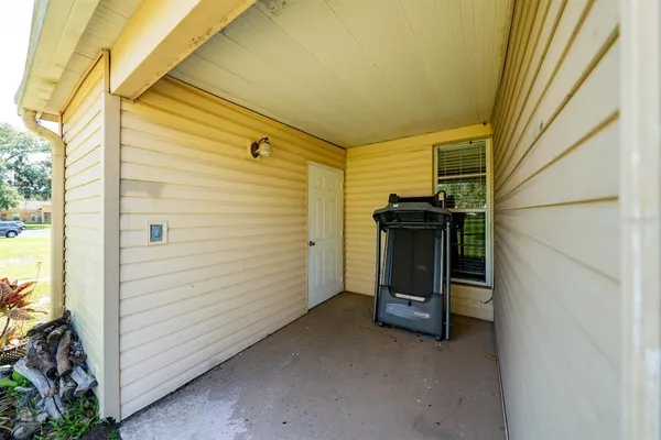 $100,999 | 1543 Club Circle, Lakeshore, FL 33854