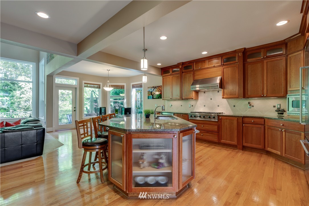 740 Lincoln Avenue Southeast Renton, WA 98057 - Photo 11 of 40