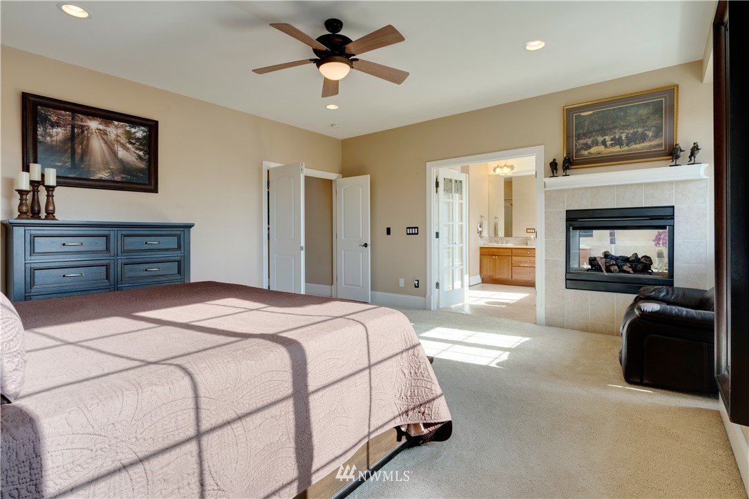 740 Lincoln Avenue Southeast Renton, WA 98057 - Photo 23 of 40