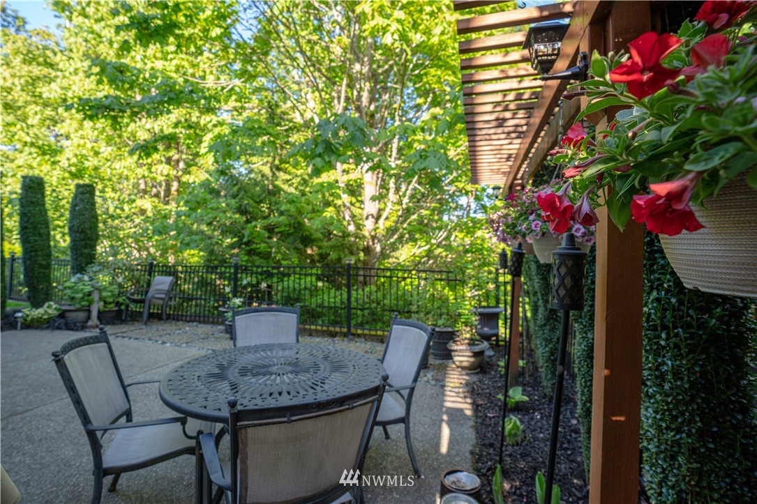 740 Lincoln Avenue Southeast Renton, WA 98057 - Photo 38 of 40