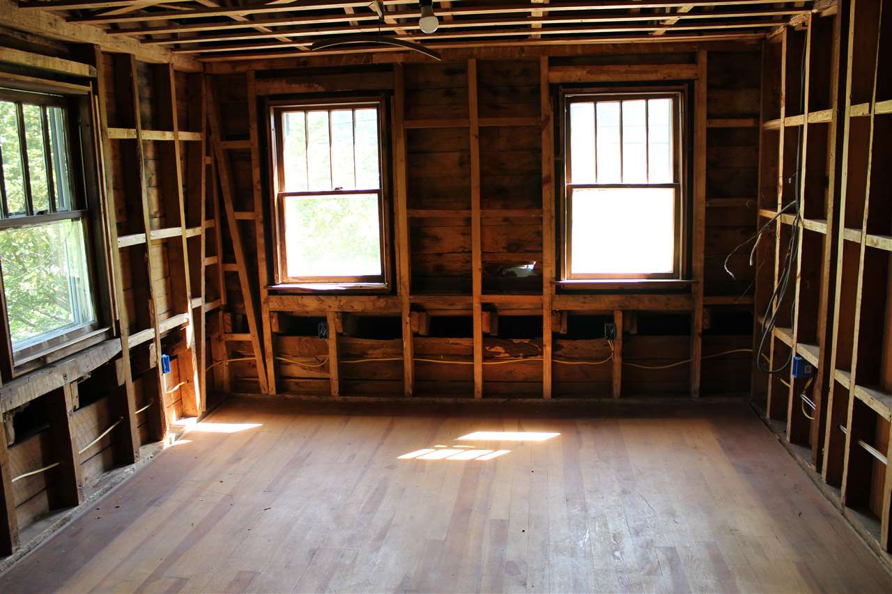 156 Main Street Winchester, NH 03470 - Photo 12 of 15 Gallery Image 12