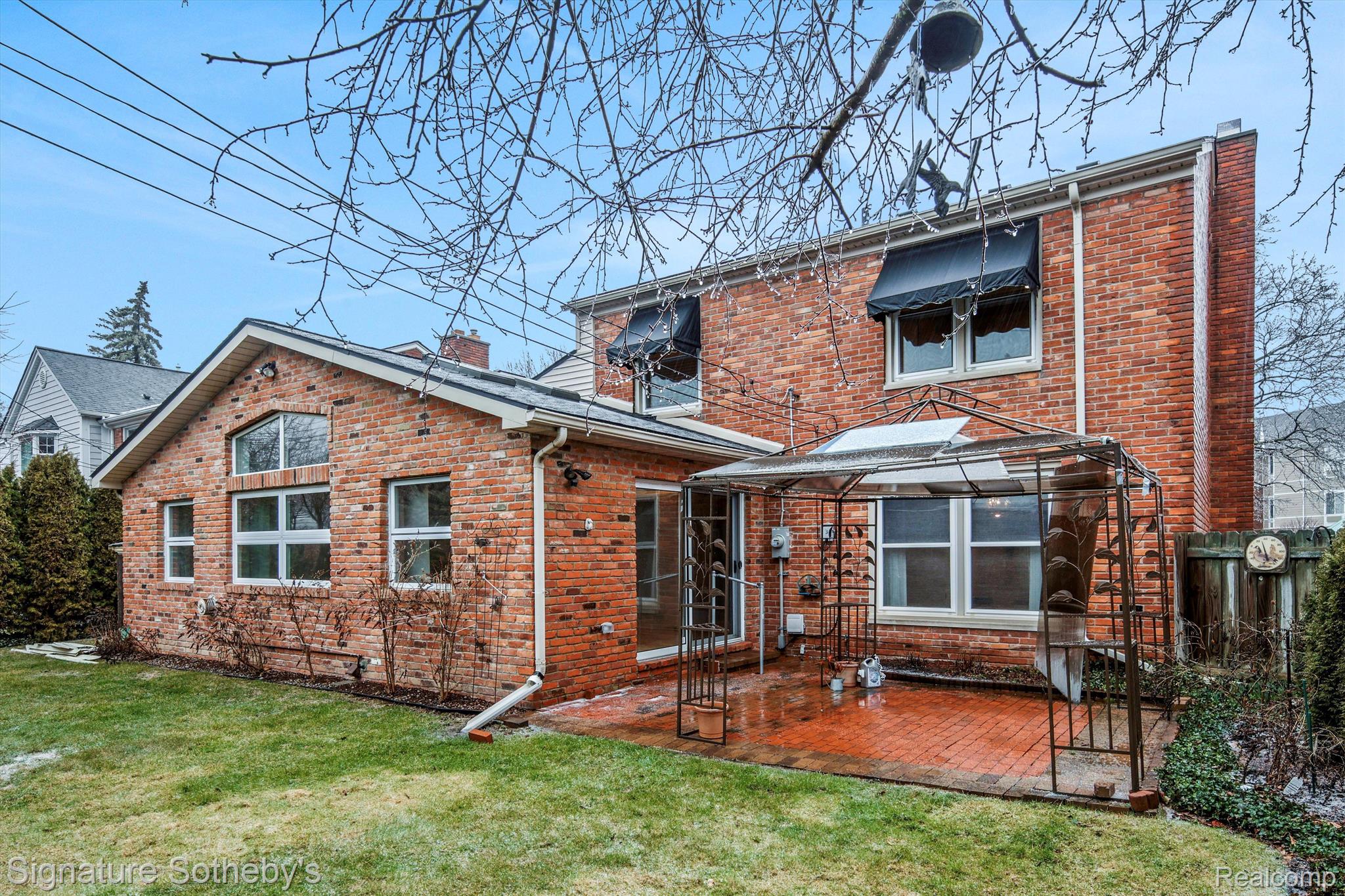 915 Cook Road Grosse Pointe, MI 48236 - Photo 37 of 38 Gallery Image 37