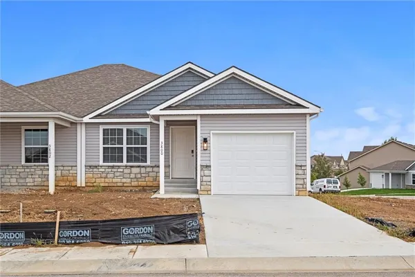 $359,900 | 3818 Northwest 93rd Street, Kansas City, MO 64154