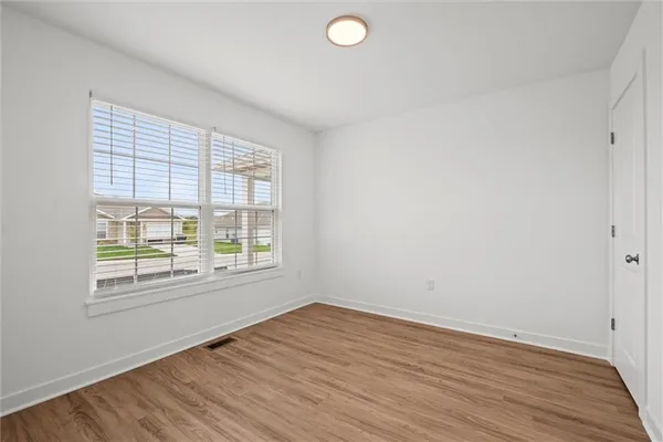 $359,900 | 3818 Northwest 93rd Street, Kansas City, MO 64154