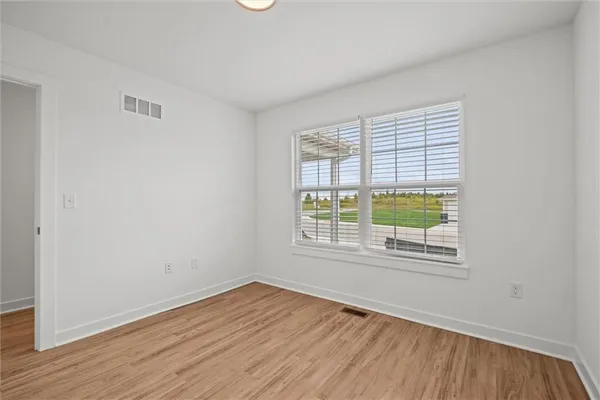 $359,900 | 3818 Northwest 93rd Street, Kansas City, MO 64154