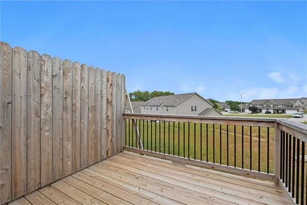 $359,900 | 3818 Northwest 93rd Street, Kansas City, MO 64154