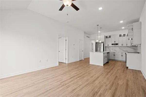 $359,900 | 3818 Northwest 93rd Street, Kansas City, MO 64154