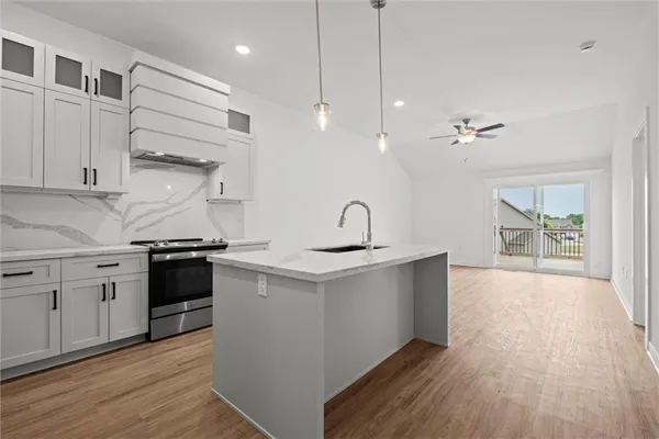 $359,900 | 3818 Northwest 93rd Street, Kansas City, MO 64154