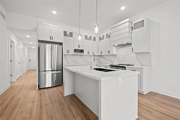 $359,900 | 3818 Northwest 93rd Street, Kansas City, MO 64154