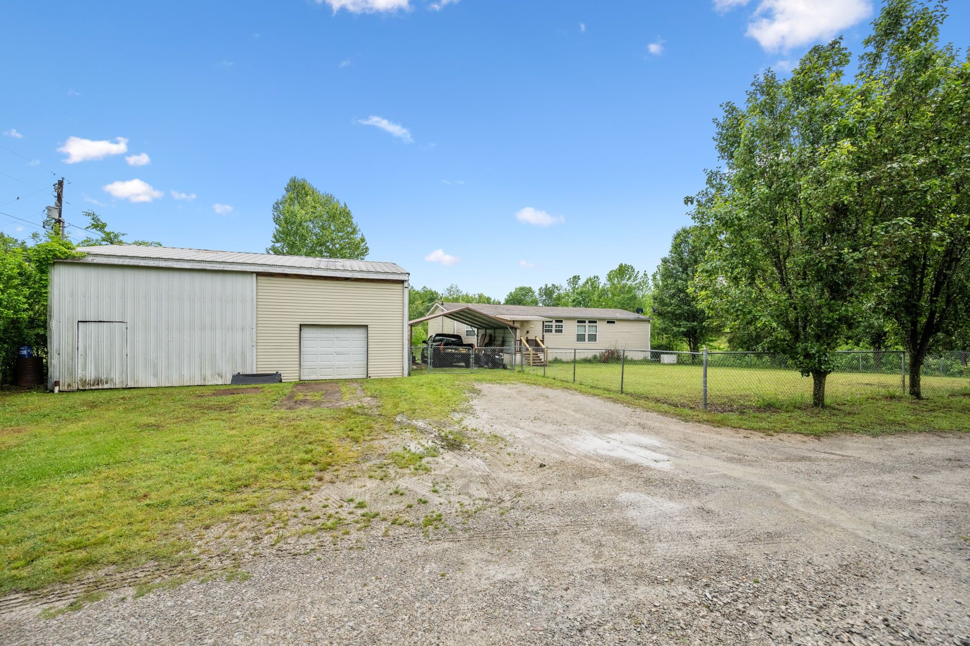 3122 Rock Milam Road Lexington, TN 38351 - Photo 2 of 30