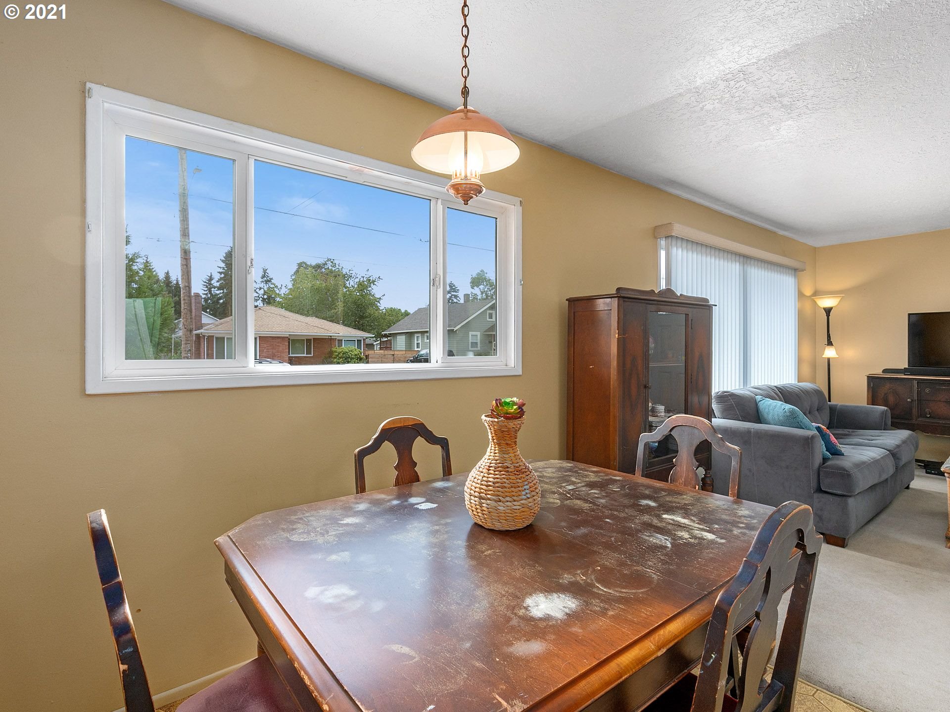 5725 Southeast Reedway Street Portland, OR 97206 - Photo 11 of 23 Gallery Image 11