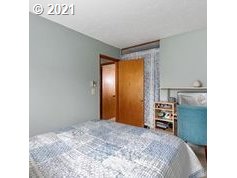 5725 Southeast Reedway Street Portland, OR 97206 - Photo 15 of 23 Gallery Image 15