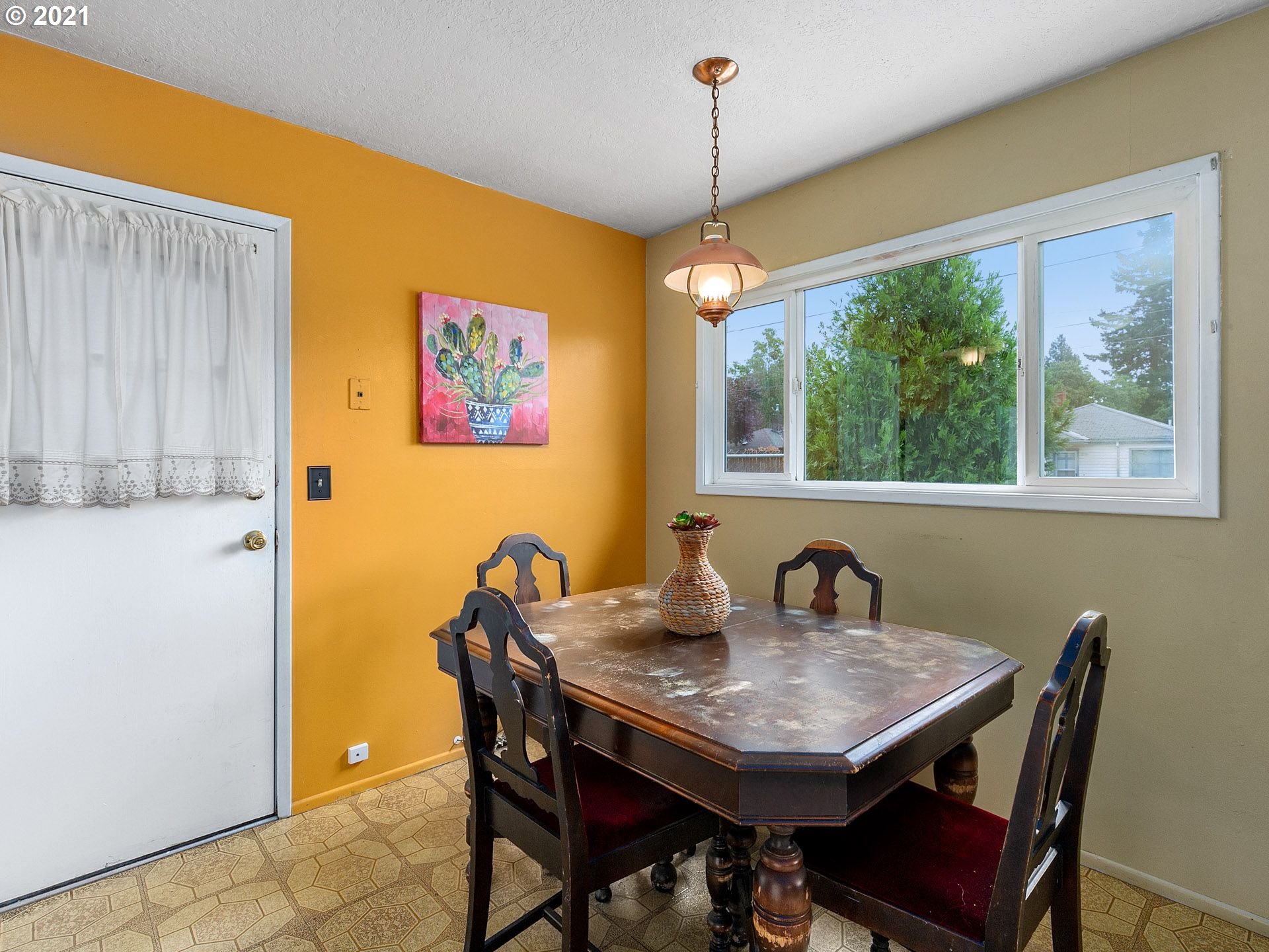 5725 Southeast Reedway Street Portland, OR 97206 - Photo 10 of 23 Gallery Image 10