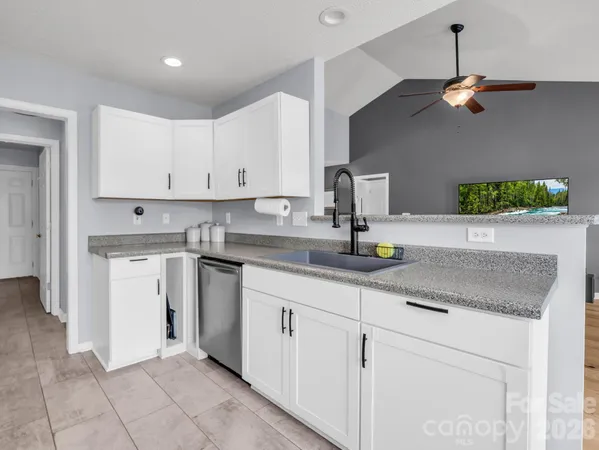 $445,000 | 33 Lumber River Road, Fletcher, NC 28732