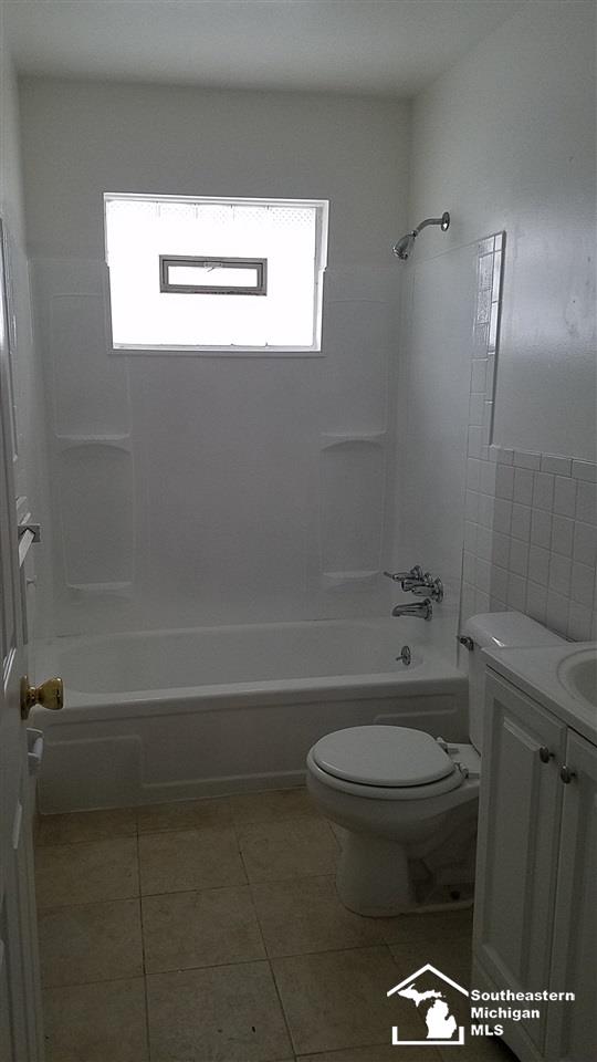 93 Abbott Street River Rouge, MI 48218 - Photo 13 of 29 31337946-13.JPG